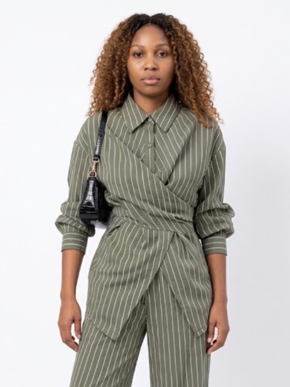 Light green suits 2pcs top and pants